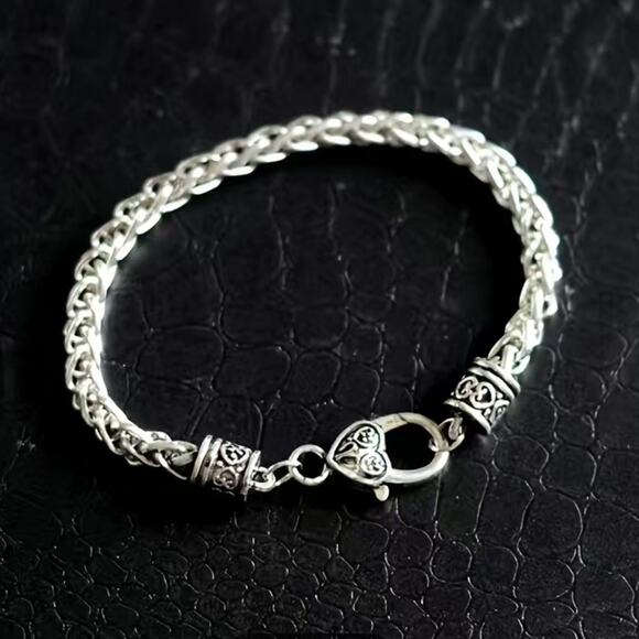 Heart Stainless Steel Braided Chain Bracelet 7.87 in - Picture 4 of 4